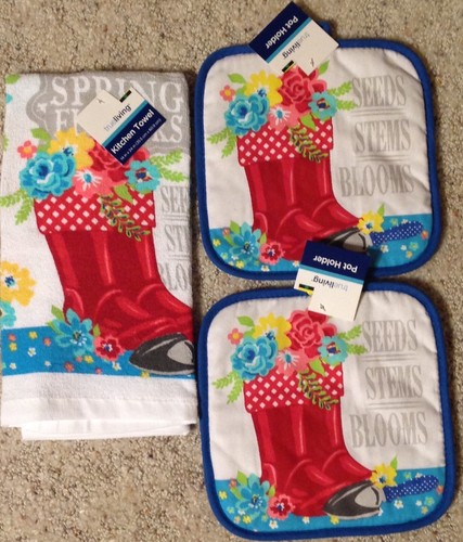 Tea towel and pot holders - tea,
